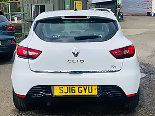 Used 2016 Renault Clio Dynamique White - Interior and Exterior details 3