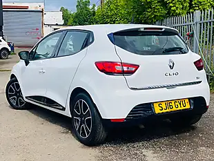 Used 2016 Renault Clio Dynamique White - Interior and Exterior details 5