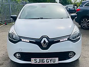 Used 2016 Renault Clio Dynamique White - Interior and Exterior details 8