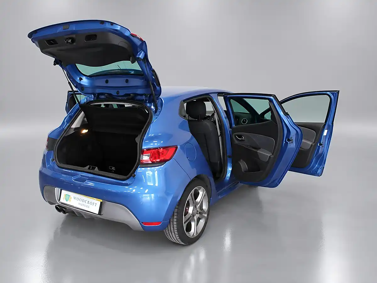 Used 2016 Renault Clio GT Line Nav Blue - Interior and Exterior details 11