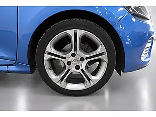 Used 2016 Renault Clio GT Line Nav Blue - Interior and Exterior details 19