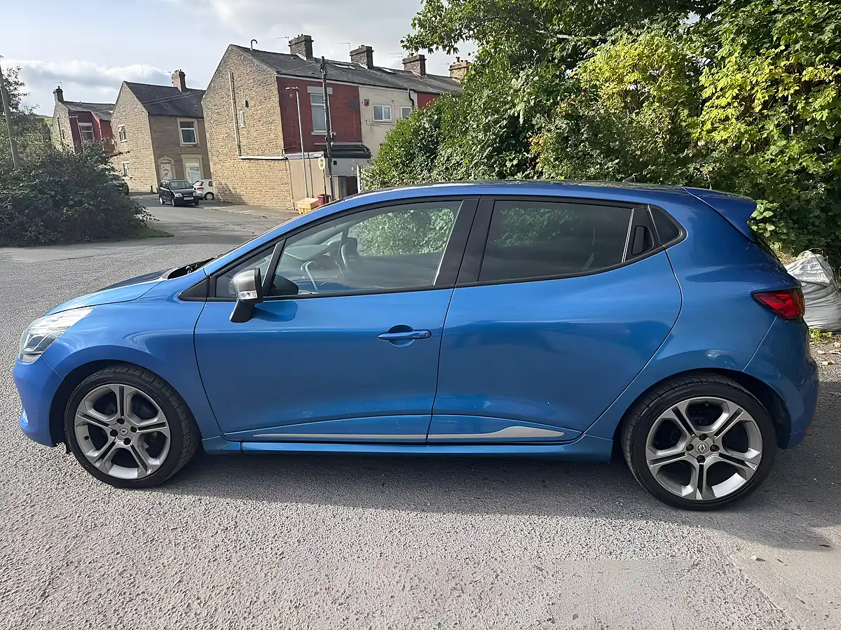 Used 2016 Renault Clio GT Line Nav Blue - Interior and Exterior details 2