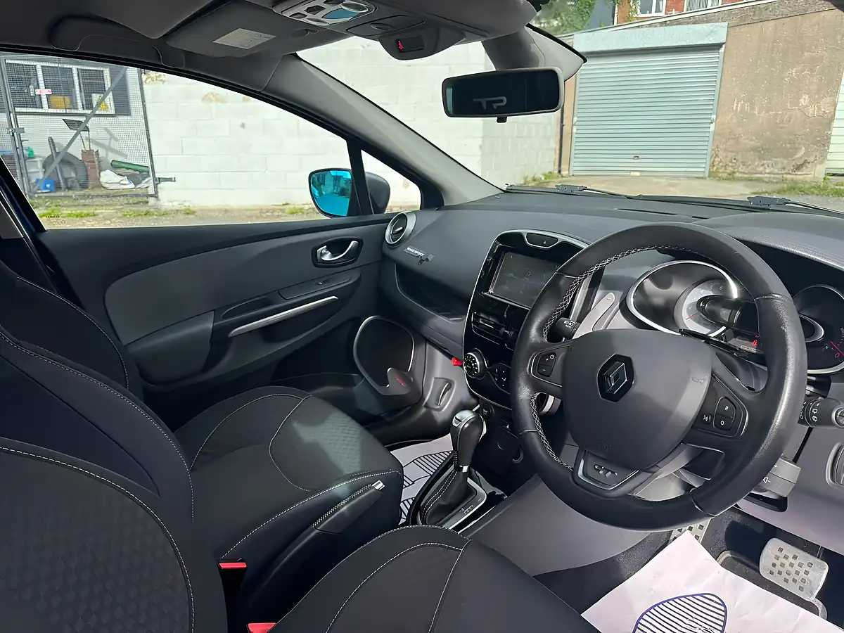 Used 2016 Renault Clio GT Line Nav Blue - Interior and Exterior details 6