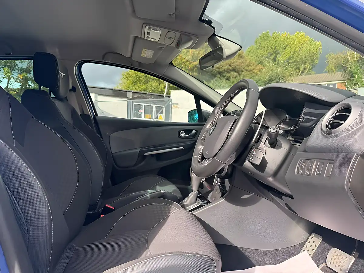 Used 2016 Renault Clio GT Line Nav Blue - Interior and Exterior details 7