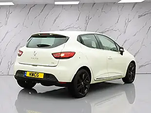 Used 2016 Renault Clio Iconic 25 Nav White - Interior and Exterior details 4