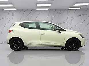 Used 2016 Renault Clio Iconic 25 Nav White - Interior and Exterior details 6