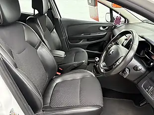 Used 2016 Renault Clio White - Interior and Exterior details 14