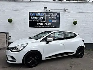 Used 2016 Renault Clio White - Interior and Exterior details 3