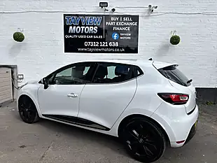 Used 2016 Renault Clio White - Interior and Exterior details 4