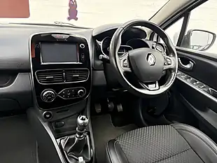 Used 2016 Renault Clio White - Interior and Exterior details 7