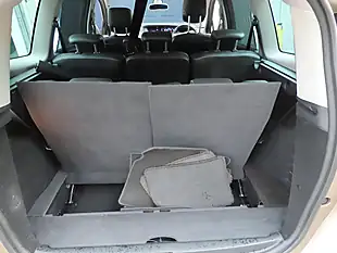 Used 2016 Renault Grand Scenic Dynamique Nav Beige - Interior and Exterior details 10