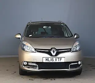 Used 2016 Renault Grand Scenic Dynamique Nav Beige - Interior and Exterior details 4