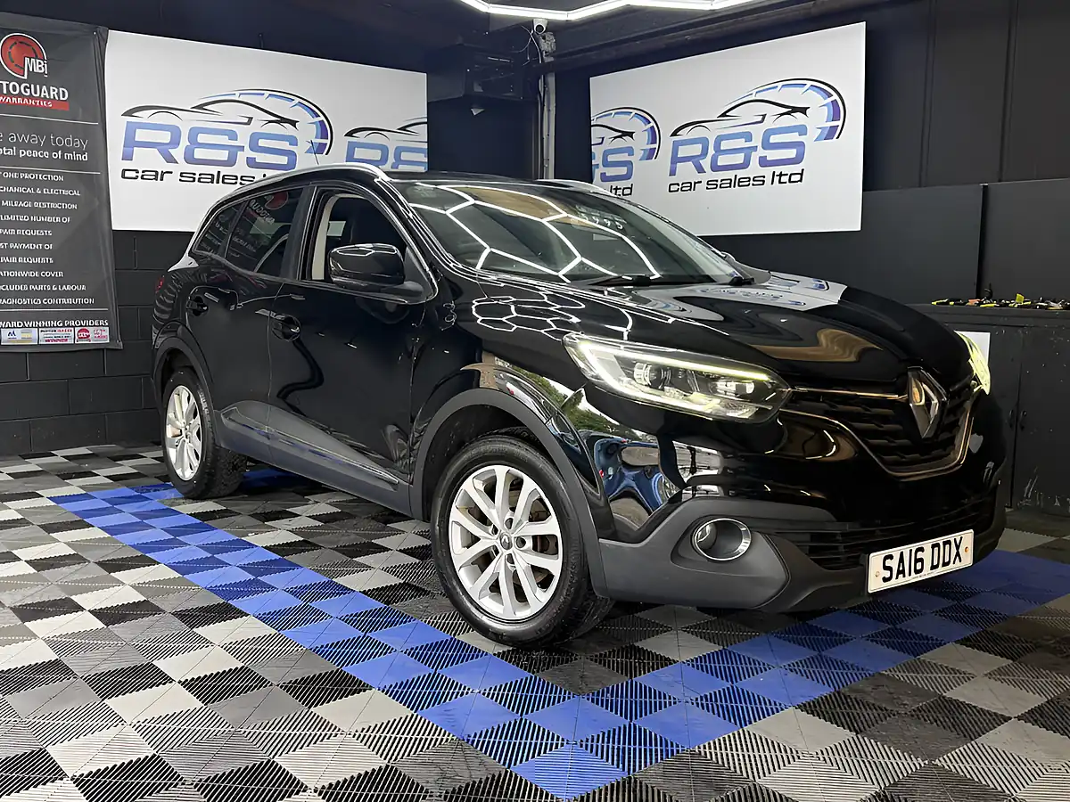 Used 2016 Renault Kadjar Dynamique Nav Black - Front View