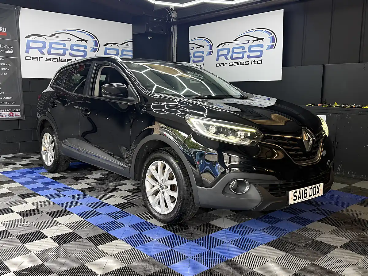 Used 2016 Renault Kadjar Dynamique Nav Black - Interior and Exterior details 2