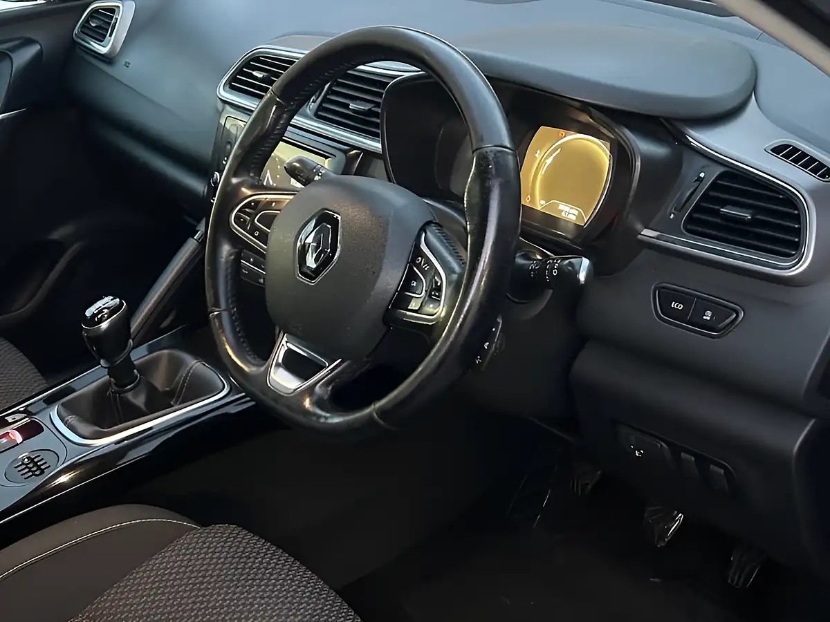 Used 2016 Renault Kadjar Dynamique Nav Blue - Interior and Exterior details 17