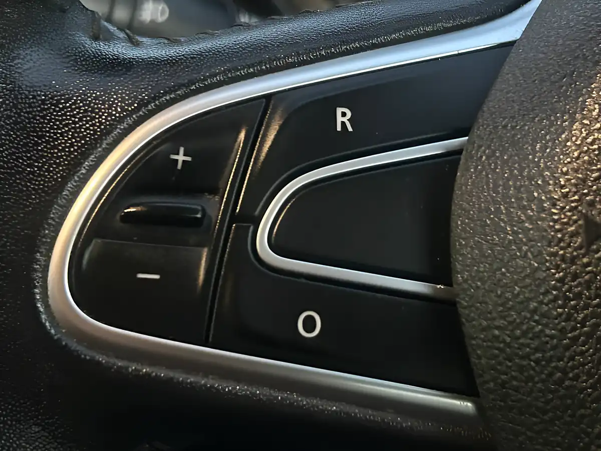 Used 2016 Renault Kadjar Dynamique Nav Blue - Interior and Exterior details 20