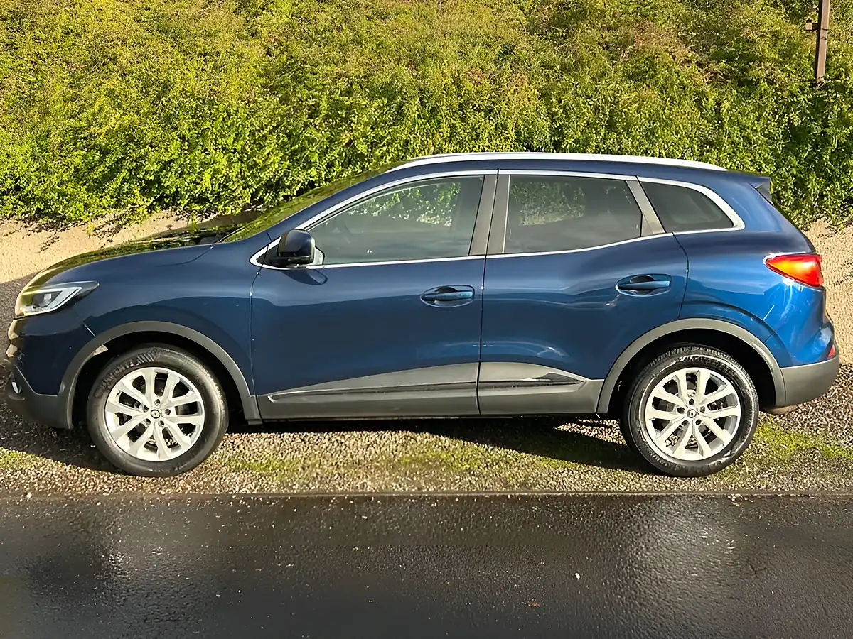 Used 2016 Renault Kadjar Dynamique Nav Blue - Interior and Exterior details 4