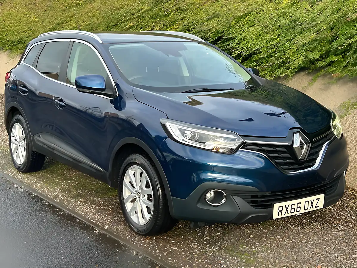 Used 2016 Renault Kadjar Dynamique Nav Blue - Interior and Exterior details 5