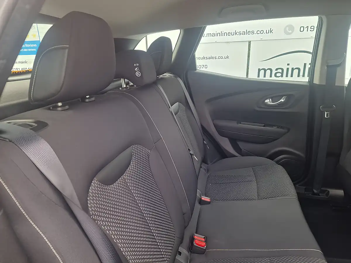 Used 2016 Renault Kadjar Dynamique Nav Blue - Interior and Exterior details 12