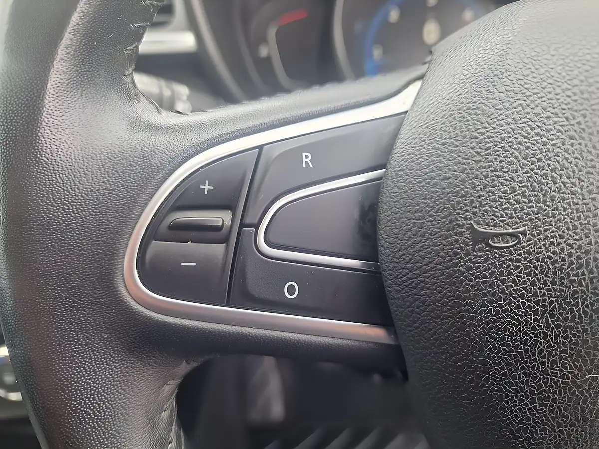 Used 2016 Renault Kadjar Dynamique Nav Blue - Interior and Exterior details 13