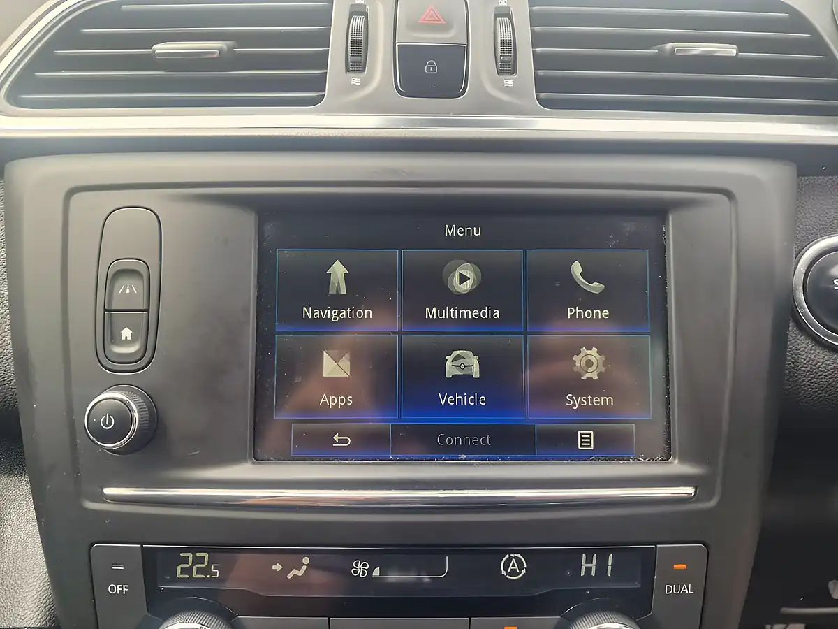 Used 2016 Renault Kadjar Dynamique Nav Blue - Interior and Exterior details 15