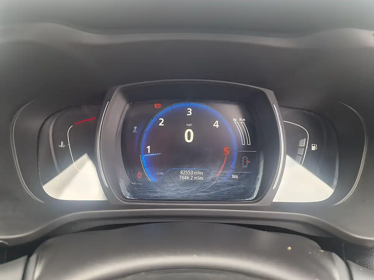 Used 2016 Renault Kadjar Dynamique Nav Blue - Interior and Exterior details 16