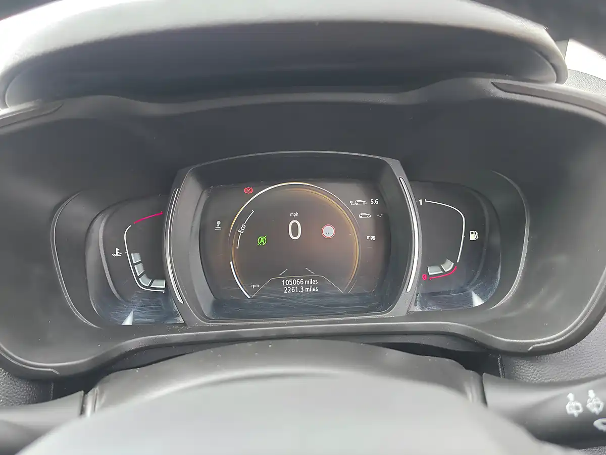 Used 2016 Renault Kadjar Dynamique Nav Blue - Interior and Exterior details 13