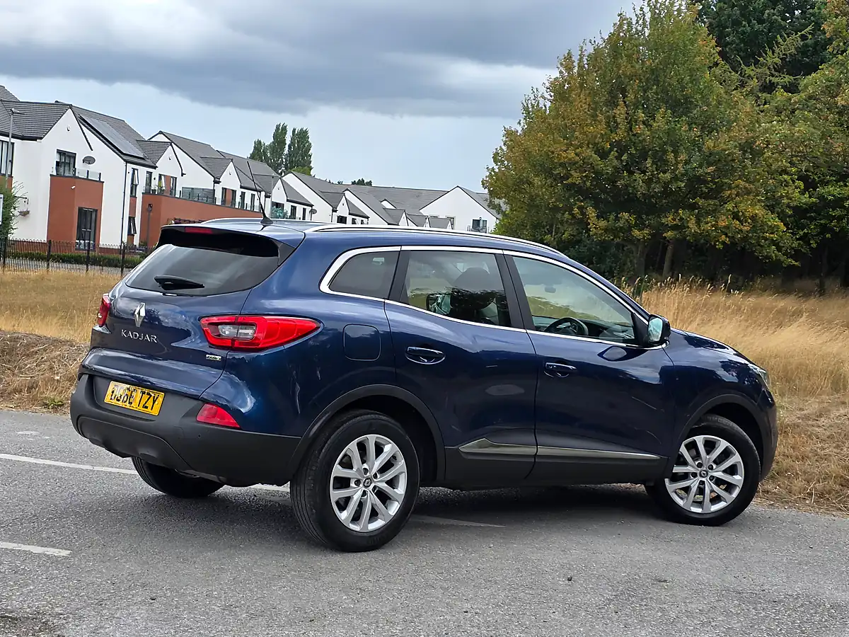 Used 2016 Renault Kadjar Dynamique Nav Blue - Interior and Exterior details 7