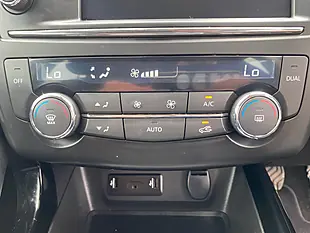 Used 2016 Renault Kadjar Dynamique Nav Blue - Interior and Exterior details 17