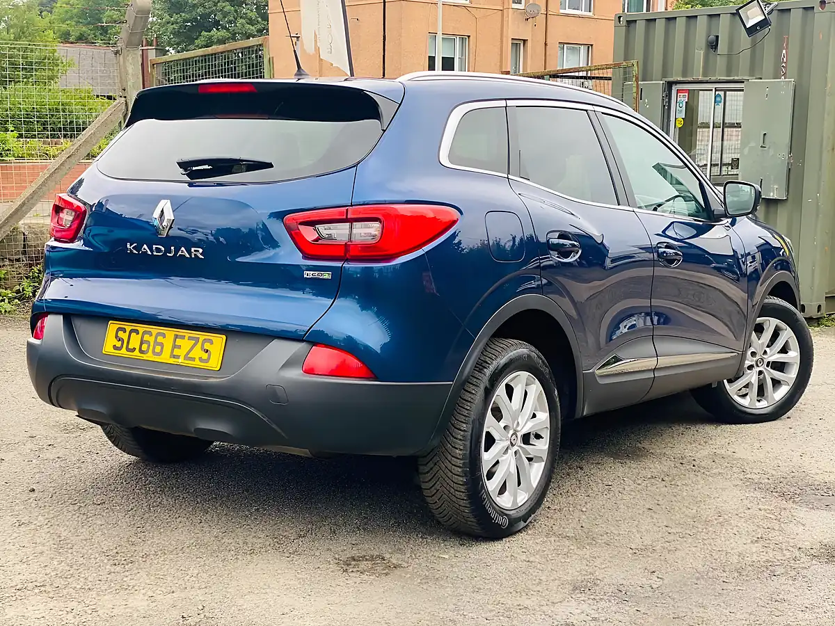 Used 2016 Renault Kadjar Dynamique Nav Blue - Interior and Exterior details 6