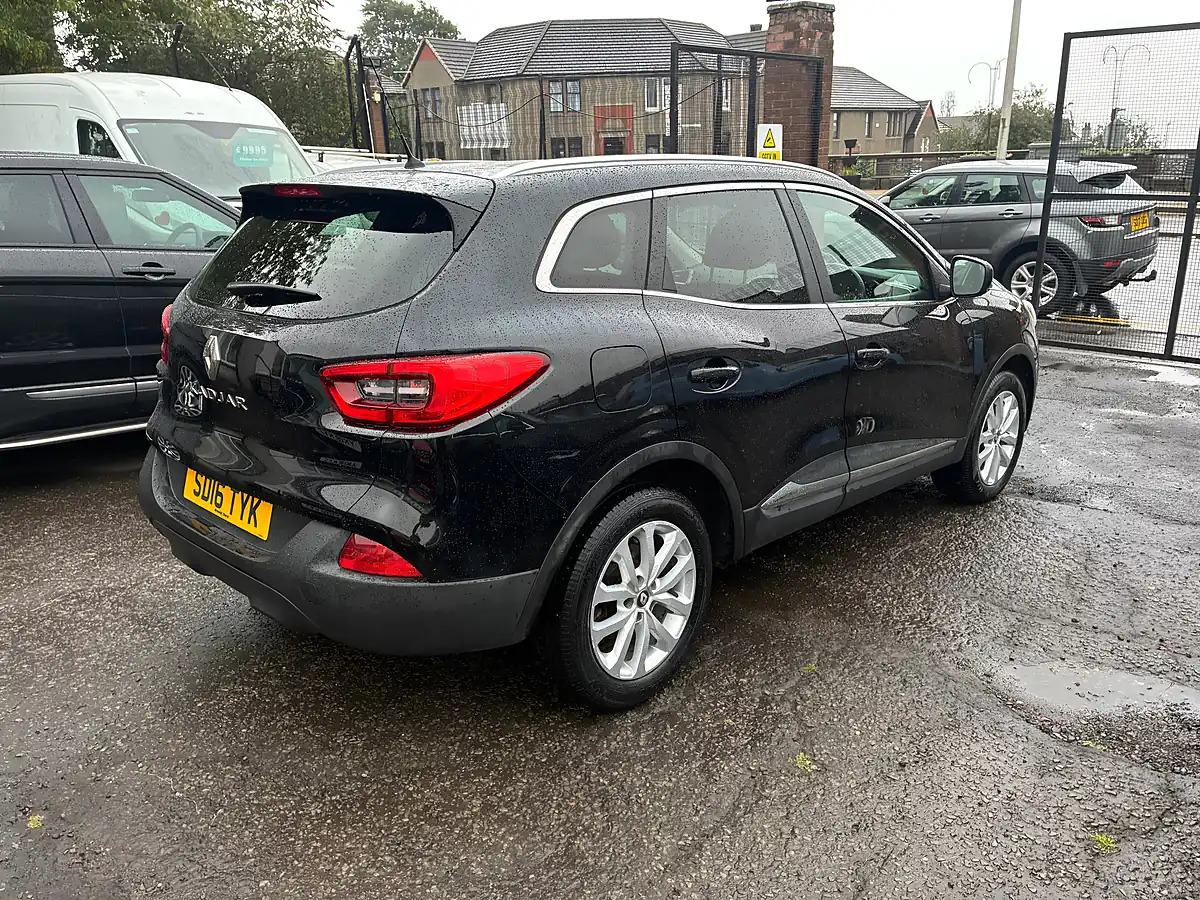 Used 2016 Renault Kadjar Dynamique Nav Diamond Black - Interior and Exterior details 3