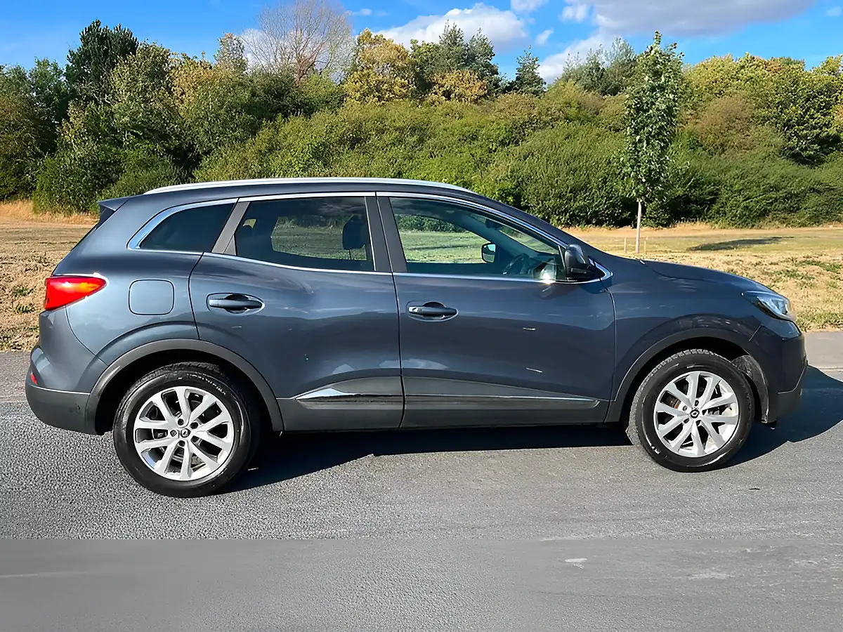 Used 2016 Renault Kadjar Dynamique Nav Grey - Front View