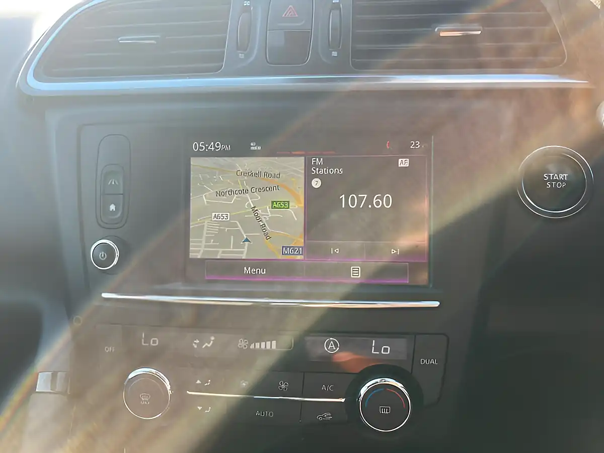 Used 2016 Renault Kadjar Dynamique Nav Grey - Interior and Exterior details 10