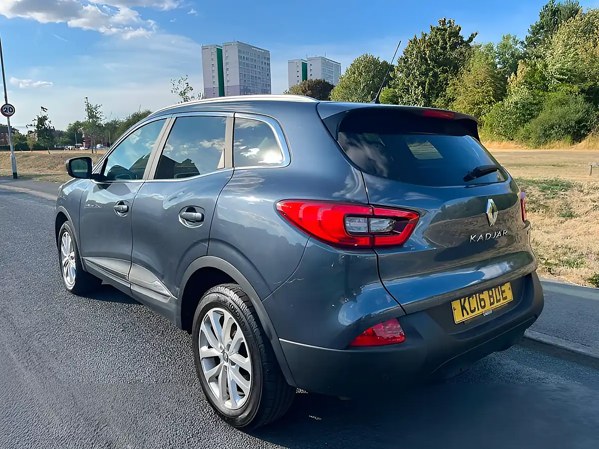 Used 2016 Renault Kadjar Dynamique Nav Grey - Interior and Exterior details 3