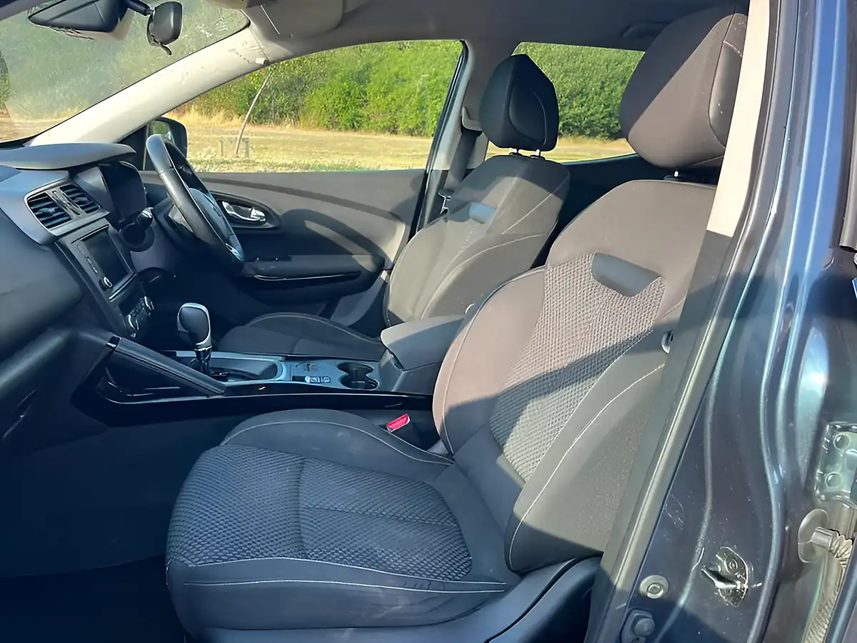 Used 2016 Renault Kadjar Dynamique Nav Grey - Interior and Exterior details 6