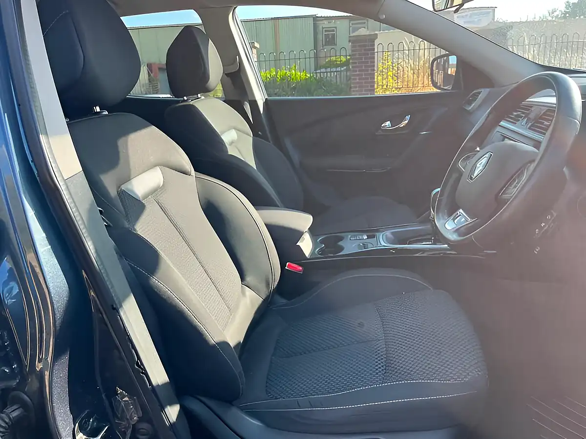 Used 2016 Renault Kadjar Dynamique Nav Grey - Interior and Exterior details 9