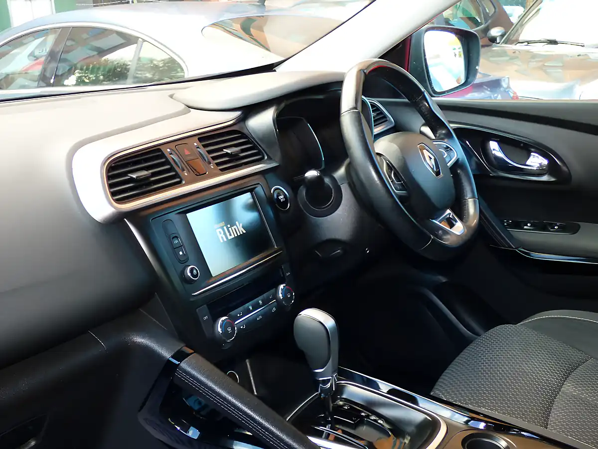 Used 2016 Renault Kadjar Dynamique Nav Grey - Interior and Exterior details 14