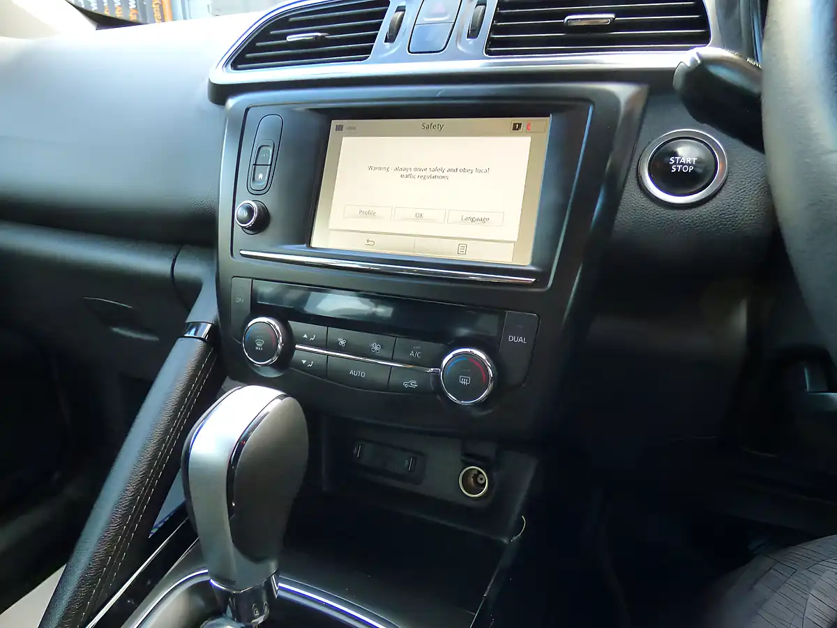 Used 2016 Renault Kadjar Dynamique Nav Grey - Interior and Exterior details 17