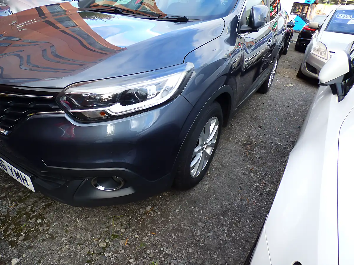 Used 2016 Renault Kadjar Dynamique Nav Grey - Interior and Exterior details 3