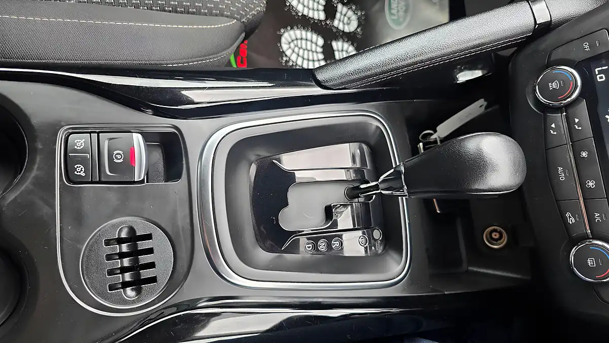 Used 2016 Renault Kadjar Dynamique Nav - Interior and Exterior details 15