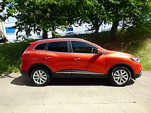 Used 2016 Renault Kadjar Dynamique Nav Red - Interior and Exterior details 16