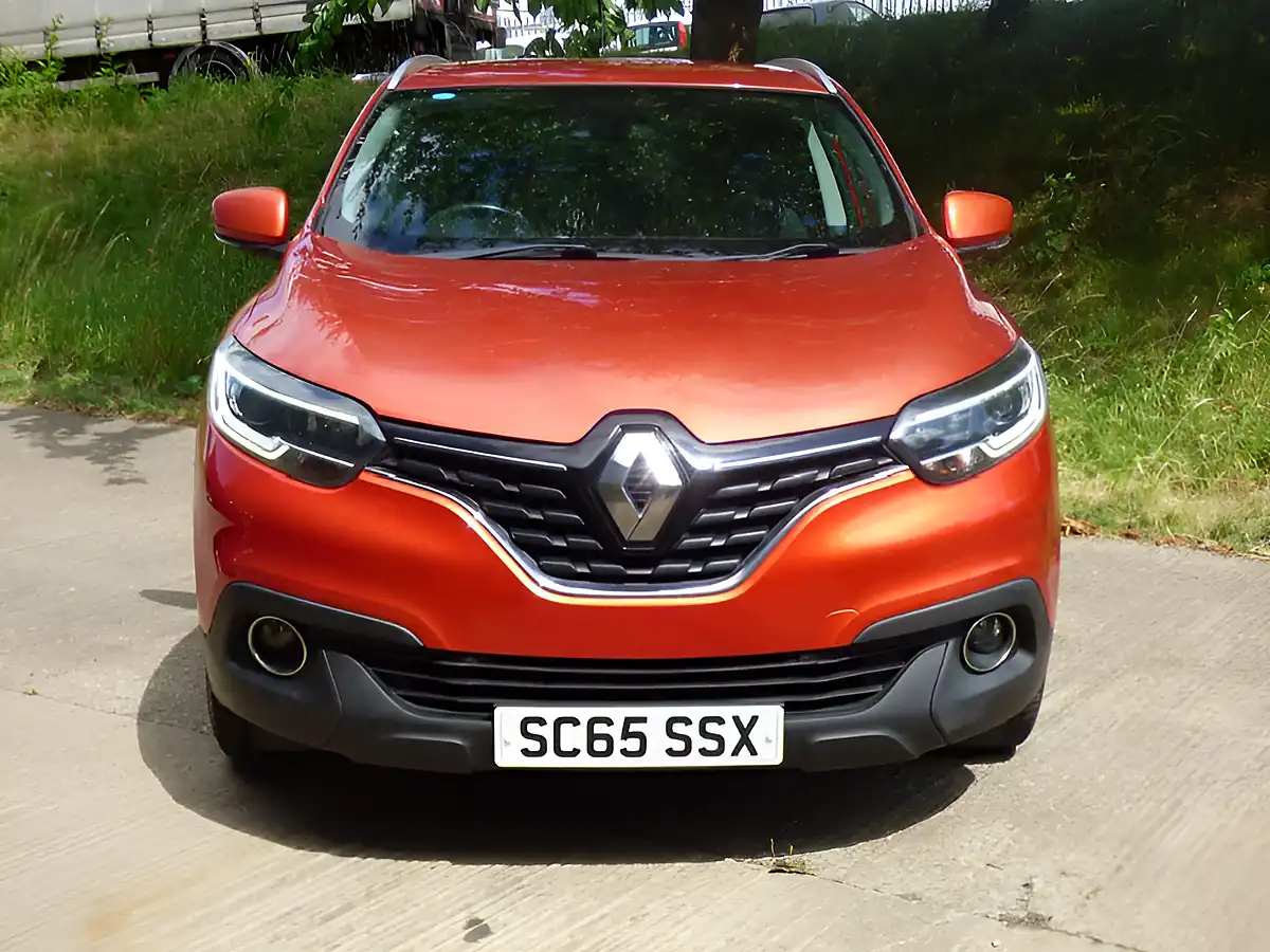 Used 2016 Renault Kadjar Dynamique Nav Red - Interior and Exterior details 7