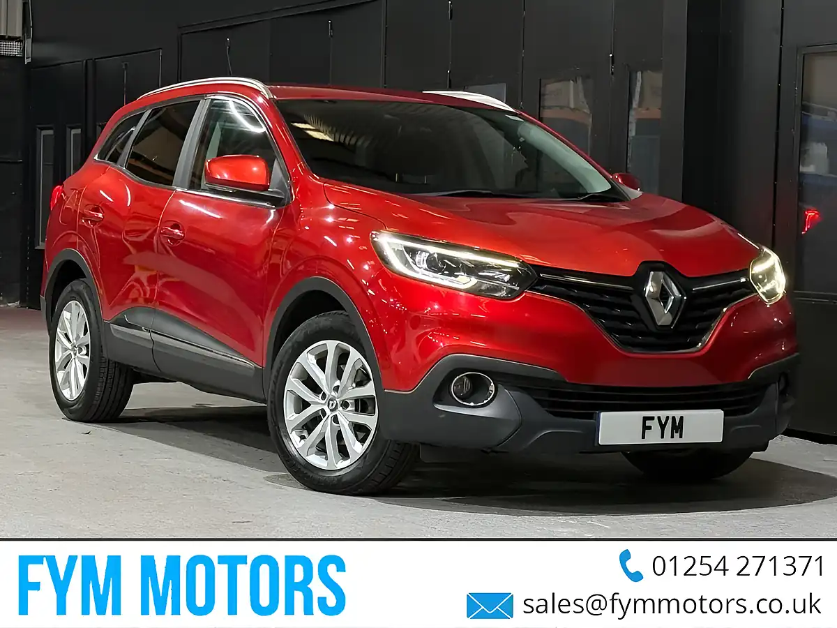 Used 2016 Renault Kadjar Dynamique Nav Red - Front View