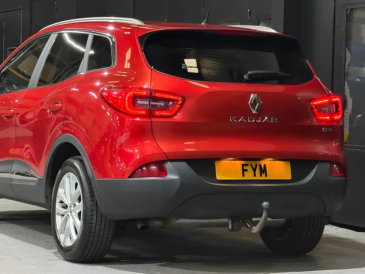 Used 2016 Renault Kadjar Dynamique Nav Red - Interior and Exterior details 15