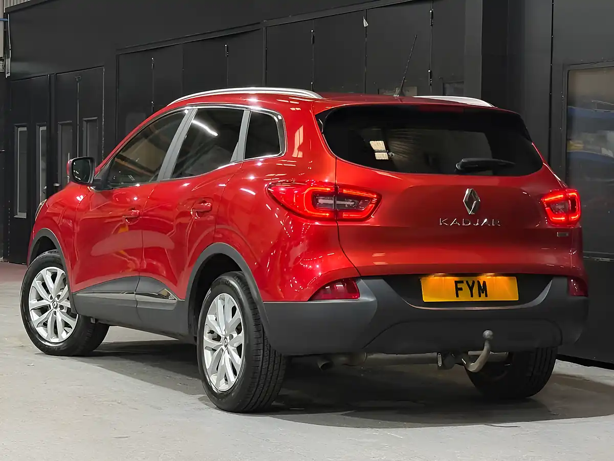 Used 2016 Renault Kadjar Dynamique Nav Red - Interior and Exterior details 5