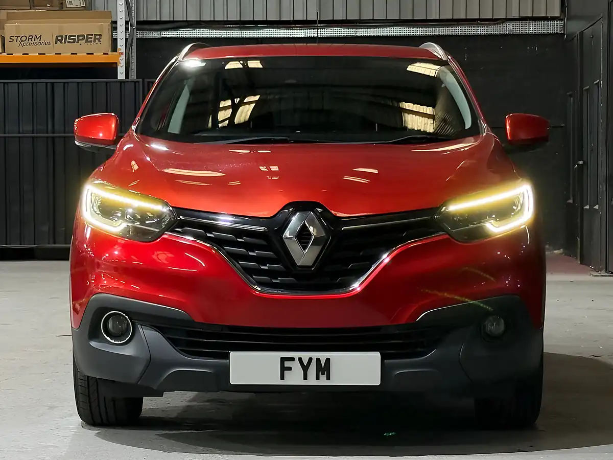 Used 2016 Renault Kadjar Dynamique Nav Red - Interior and Exterior details 7