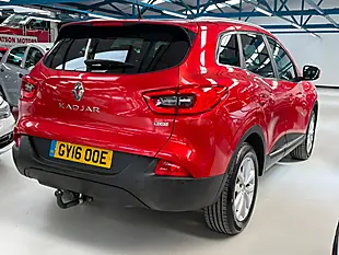Used 2016 Renault Kadjar Dynamique Nav Red - Interior and Exterior details 12