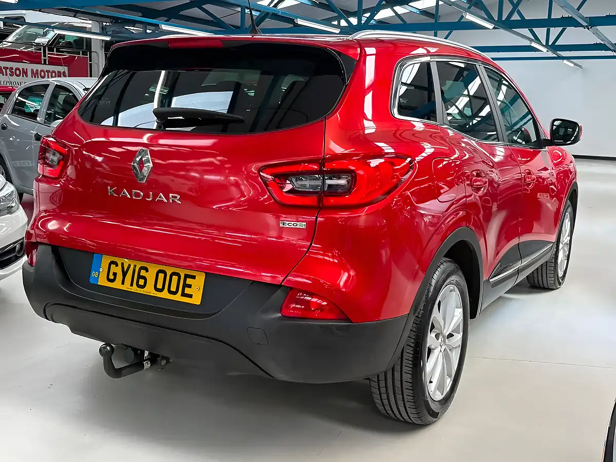 Used 2016 Renault Kadjar Dynamique Nav Red - Interior and Exterior details 12
