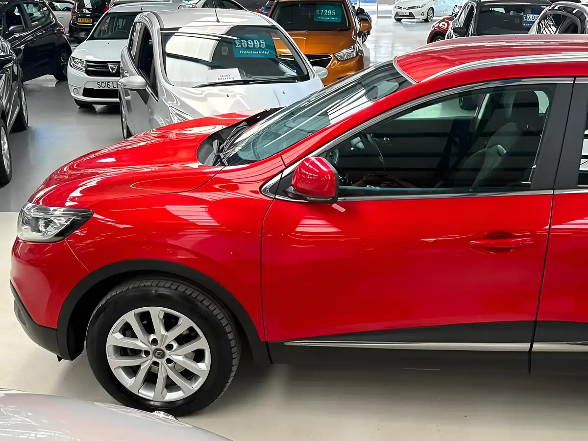 Used 2016 Renault Kadjar Dynamique Nav Red - Interior and Exterior details 20