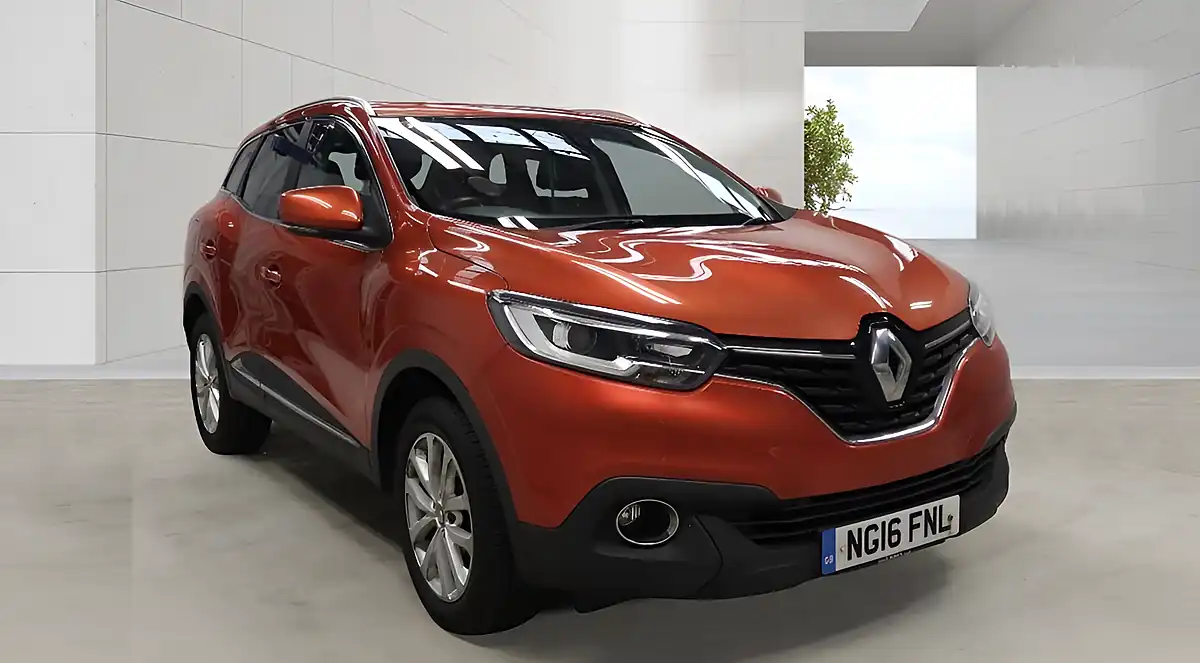 Used 2016 Renault Kadjar Dynamique Nav Red - Front View